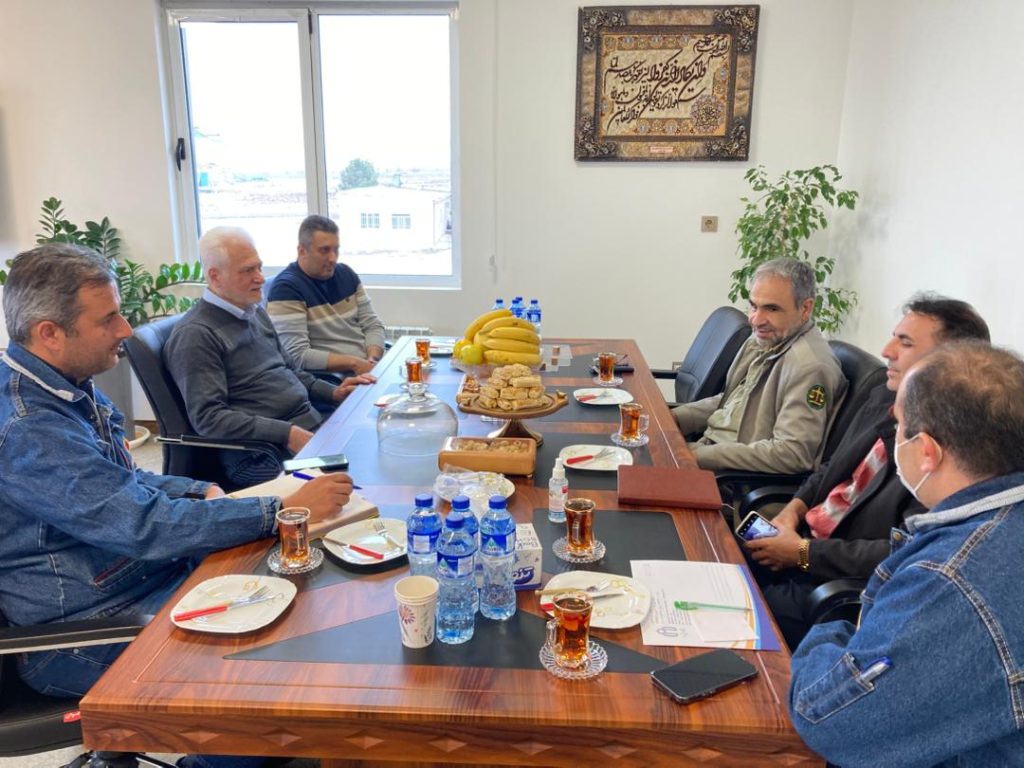 نشست مدیرعامل شرکت فولاد شاهرود، مهندس سیروس حامدی با رئیس اداره محیط زیست، مهندس قربانلو نشست مدیرعامل شرکت فولاد شاهرود، مهندس سیروس حامدی با رئیس اداره محیط زیست، مهندس قربانلو