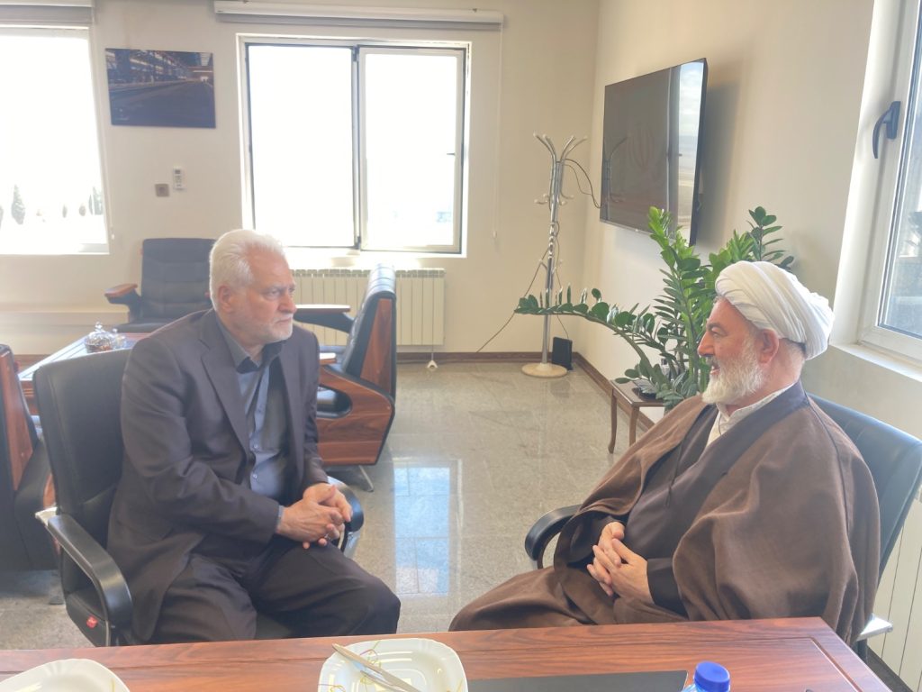 گزارش دیدار امام جمعه محترم شهرستان شاهرود با مدیرعامل شرکت فولاد شاهرود گزارش دیدار امام جمعه محترم شهرستان شاهرود با مدیرعامل شرکت فولاد شاهرود