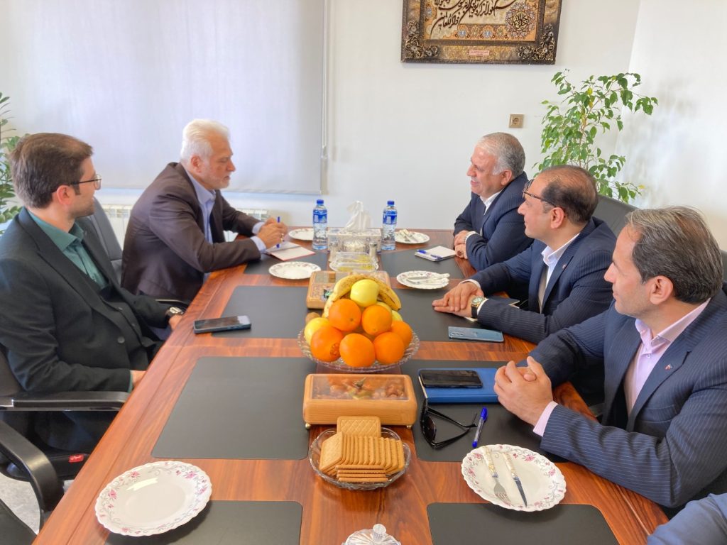 گزارش خبری دیدار مدیر بانک رفاه استان سمنان با مدیرعامل شرکت فولاد شاهرود گزارش خبری دیدار مدیر بانک رفاه استان سمنان با مدیرعامل شرکت فولاد شاهرود